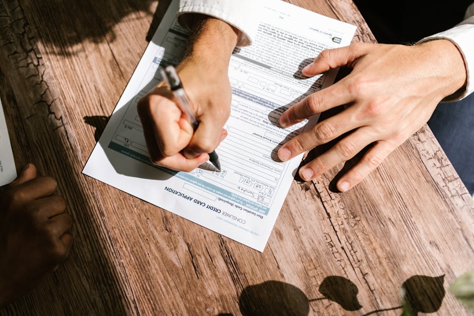 Blog image — Credit Union vs. Big Bank HELOC: Which S