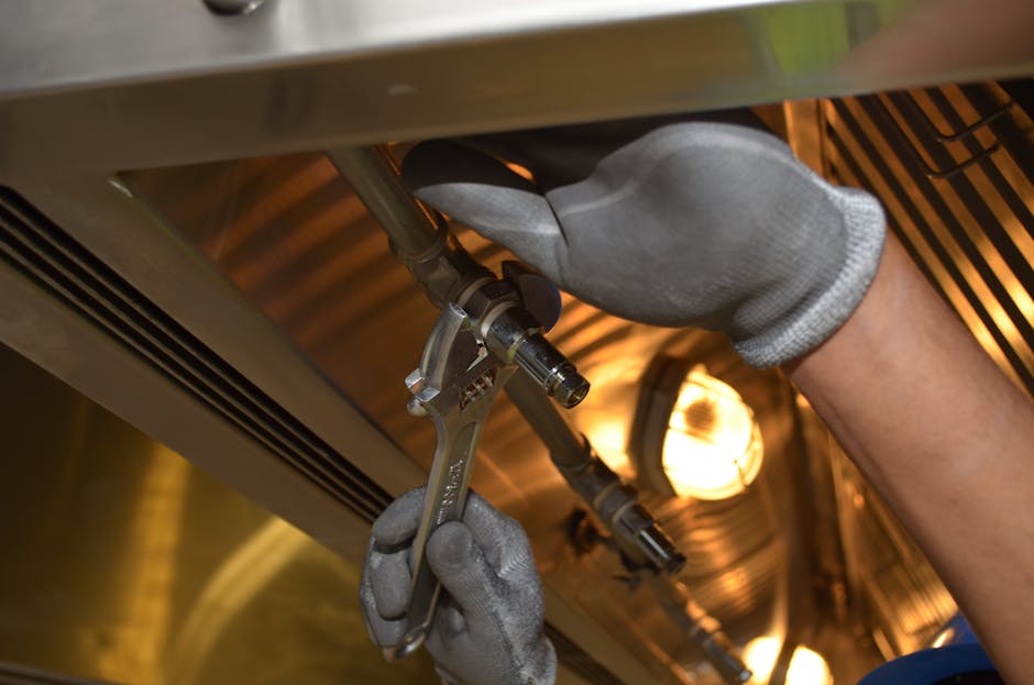 Blog image — Drain Snake or Drain Cleaner: Right Tool